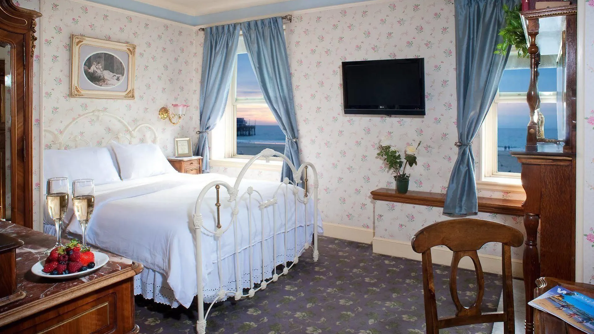 Doryman'S Oceanfront Inn Newport Beach Couette-café